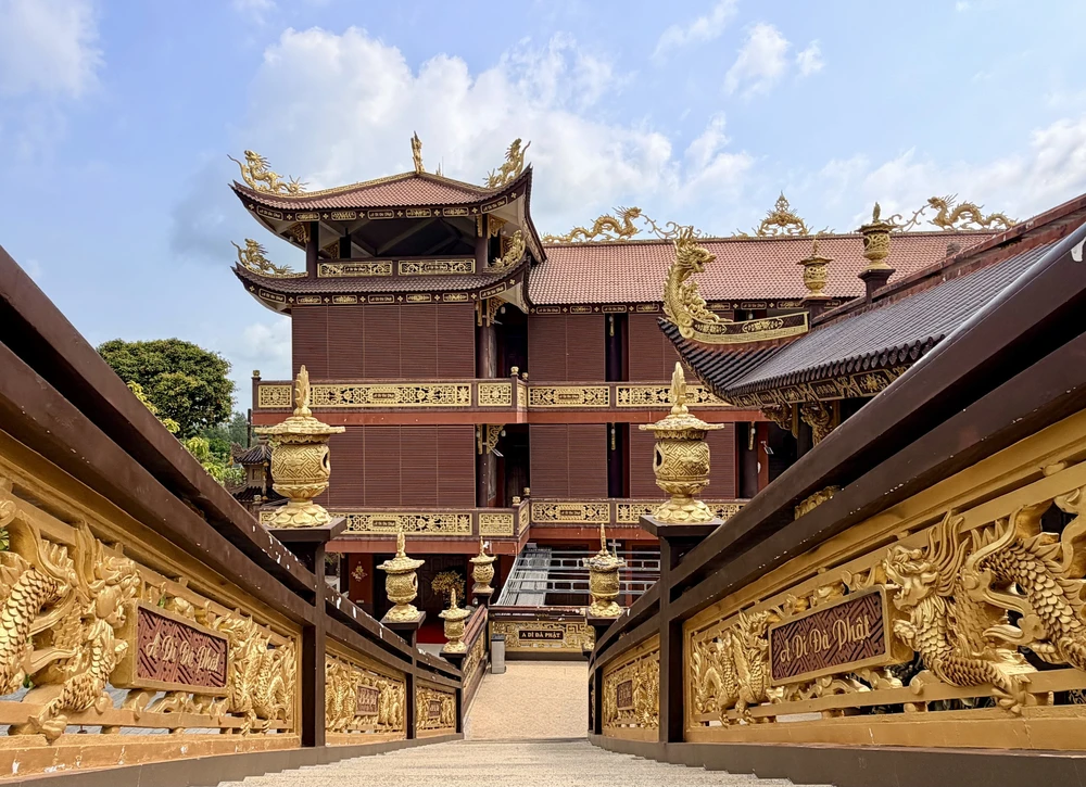 Tượng Phật A Di Đà cao 24m tại chùa Kim Tiên, An Giang - Ảnh 6. Tượng Phật A Di Đà cao 24m tại chùa Kim Tiên, An Giang - Ảnh 6.