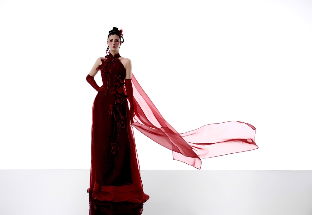 NTK Bely truyền cảm hứng trong thiết kế mới sau hai năm vắng bóng - Ảnh 4.