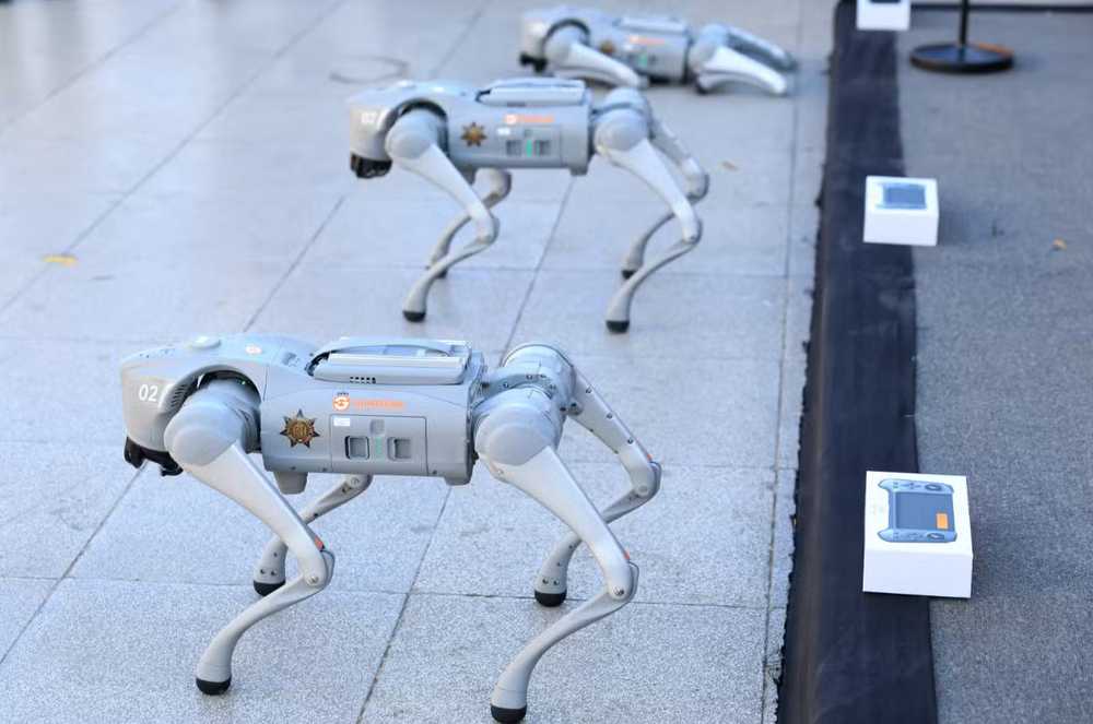 World Cup 2026: Triển khai “chó robot” hỗ trợ an ninh - Ảnh 1.