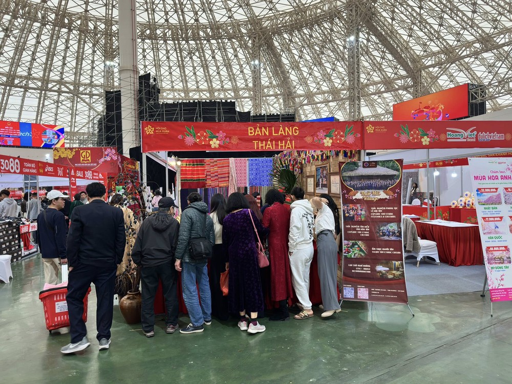 'Làng du lịch tốt nhất thế giới' tại Hội chợ Mùa Xuân - Ảnh 1.