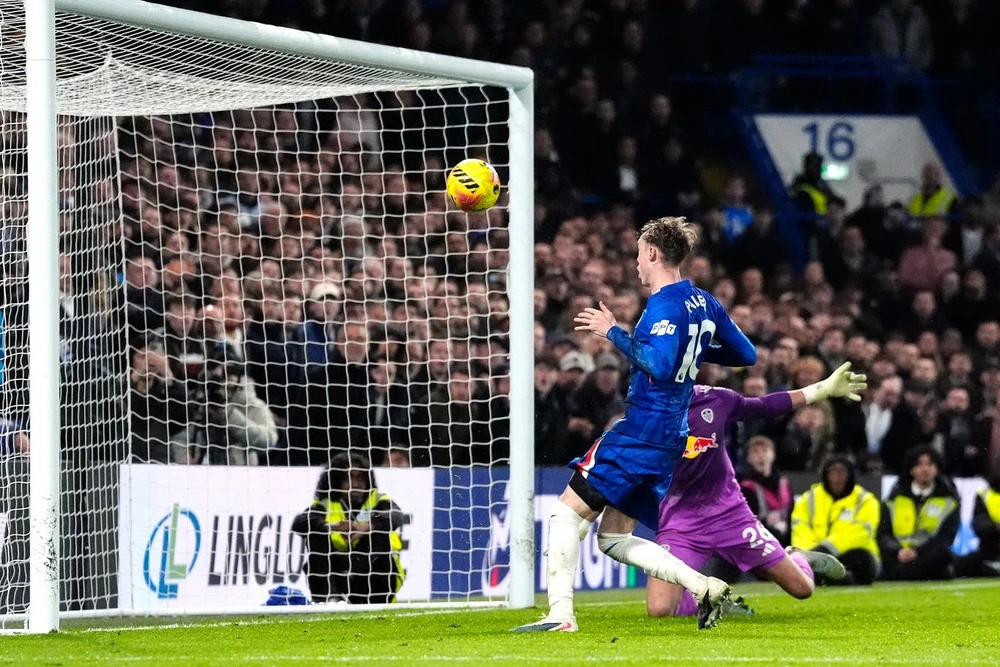 Palmer bỏ lỡ cơ hội khó tin, Chelsea mất điểm đáng tiếc ở Ngoại hạng Anh - Ảnh 1.