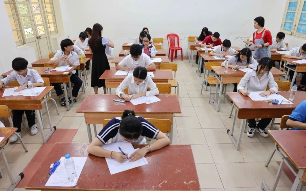 Kỳ thi vào lớp 10 tại Hà Nội: Nhà trường và học sinh cùng tăng tốc ôn tập - Ảnh 3.