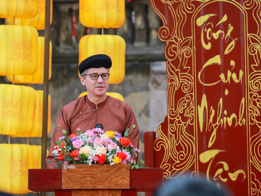 Tái hiện nghi lễ cung đình "Tống cựu nghinh tân" tại Hoàng thành Thăng Long - Ảnh 2.