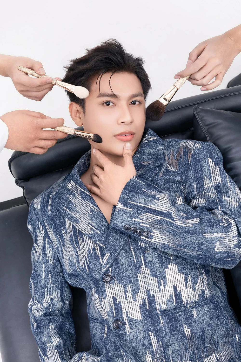 Top 3 ‘Nghệ sĩ trang điểm tài năng’ bây giờ ra sao? - Ảnh 3.