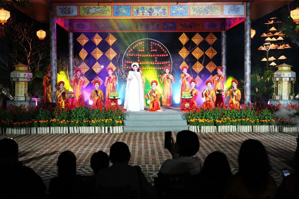 Tết Hoàng cung: Lan tỏa hương sắc Tết cổ truyền - Ảnh 1.