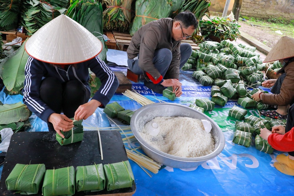 Làng bánh chưng Tranh Khúc vào vụ Tết Bính Ngọ - Ảnh 9.