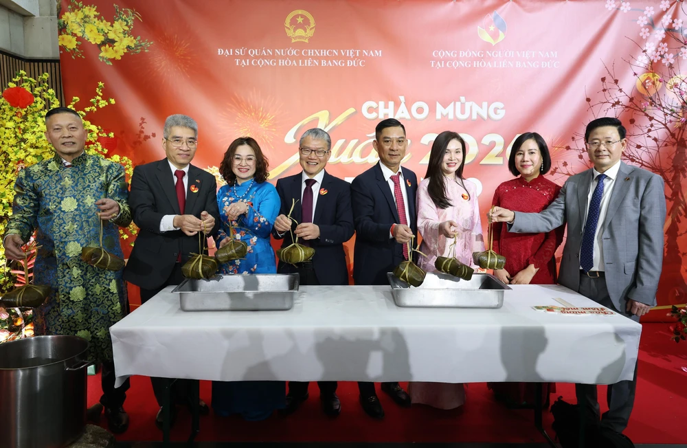 Xuân Bính Ngọ 2026: Người Việt tại Đức rộn ràng đón Tết Cộng đồng - Ảnh 4.