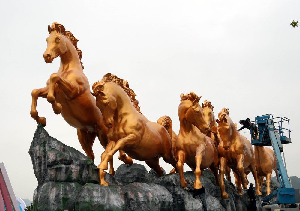 Quảng Ninh lần đầu tổ chức Đại lộ hoa và công nghệ ánh sáng bên vịnh kỳ quan Hạ Long - Ảnh 6.