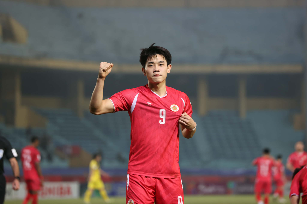 Người quan sát: Đá... xuyên Tết! - Ảnh 1.