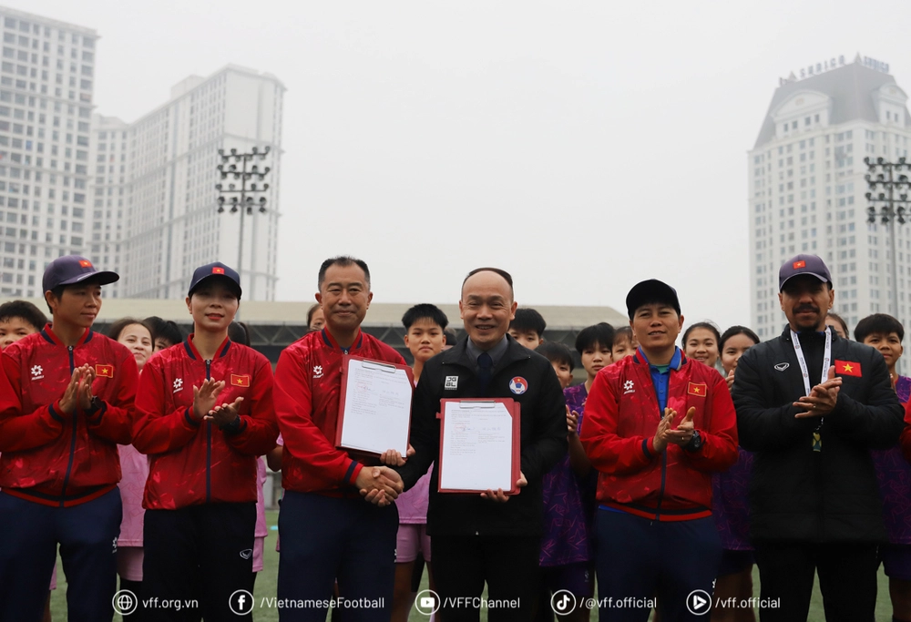 VFF gia hạn hợp đồng với chuyên gia Nhật Bản - Ảnh 1.