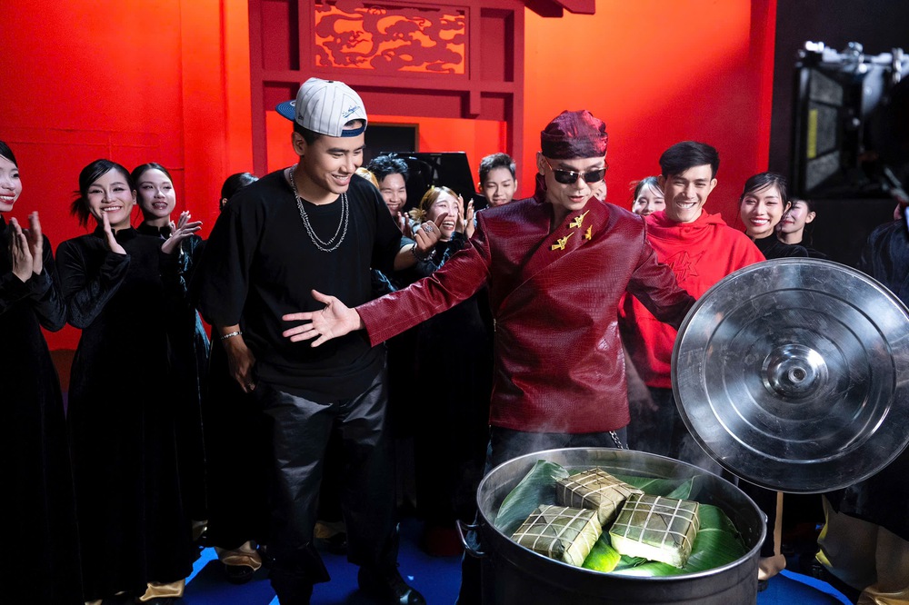 Phan Đinh Tùng ra mắt "Happy new year", kể chuyện Tết bằng âm nhạc  - Ảnh 4.