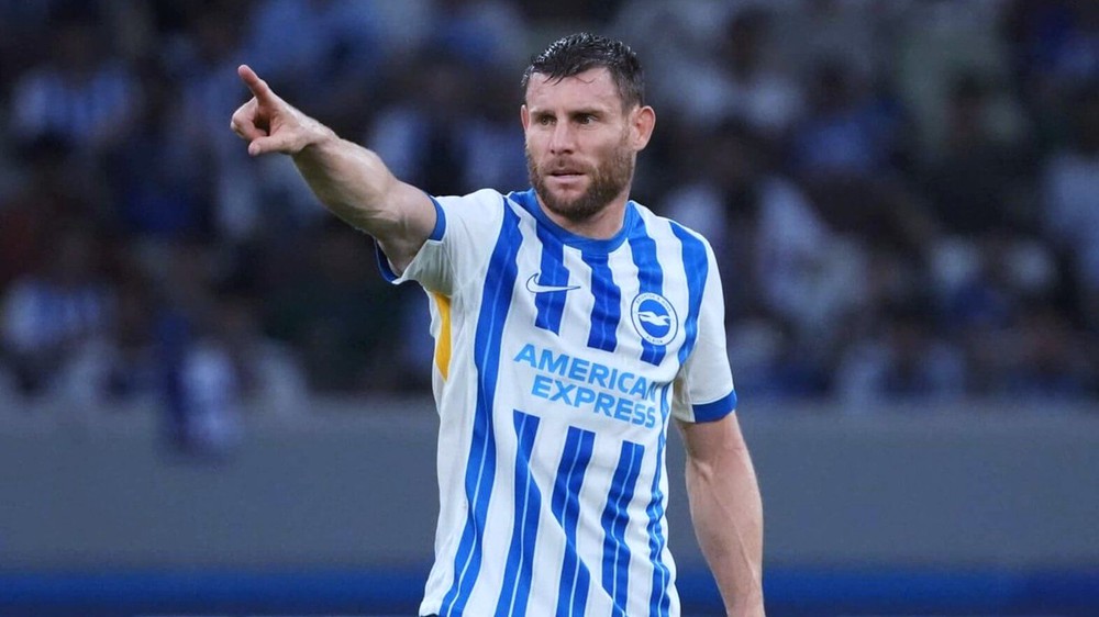 Cựu cầu thủ Liverpool đi vào lịch sử với kỷ lục Ngoại hạng Anh - Ảnh 2.