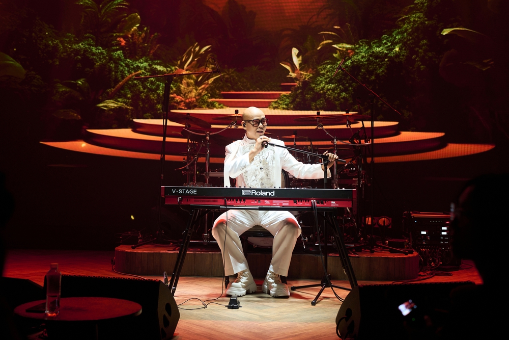 Phan Đinh Tùng ra mắt "Happy new year", kể chuyện Tết bằng âm nhạc  - Ảnh 3.