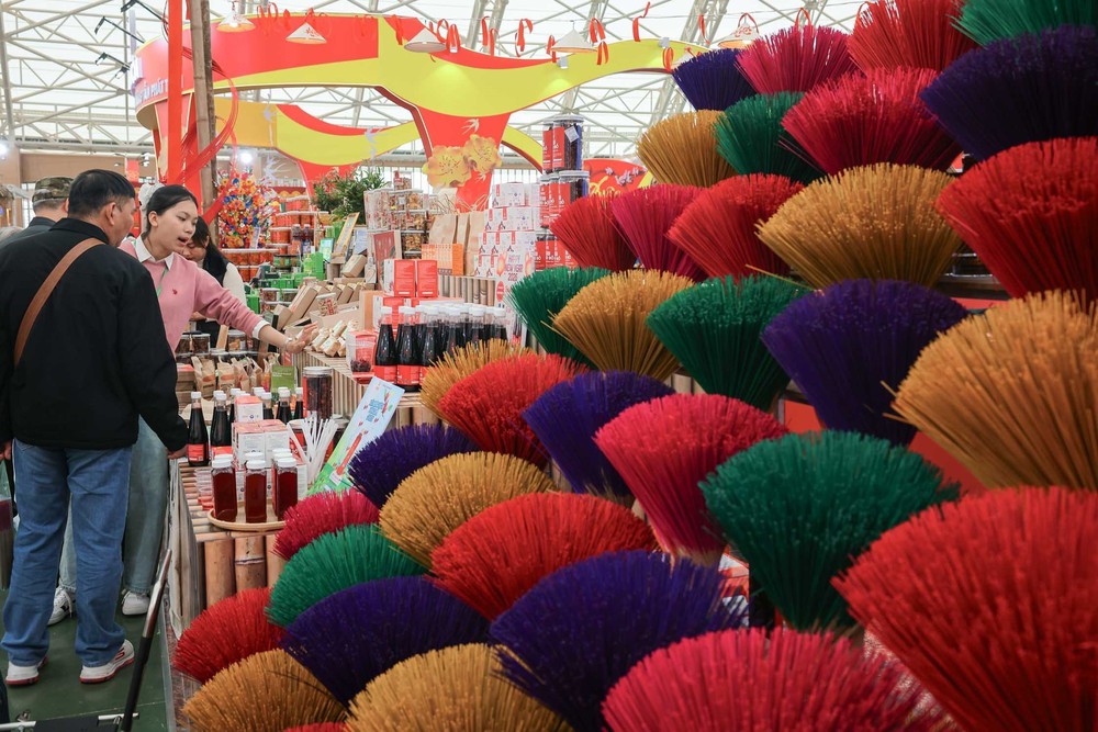 Hội chợ Mùa Xuân: Văn hoá Cố đô kết nối truyền thống và hiện đại - Ảnh 6.