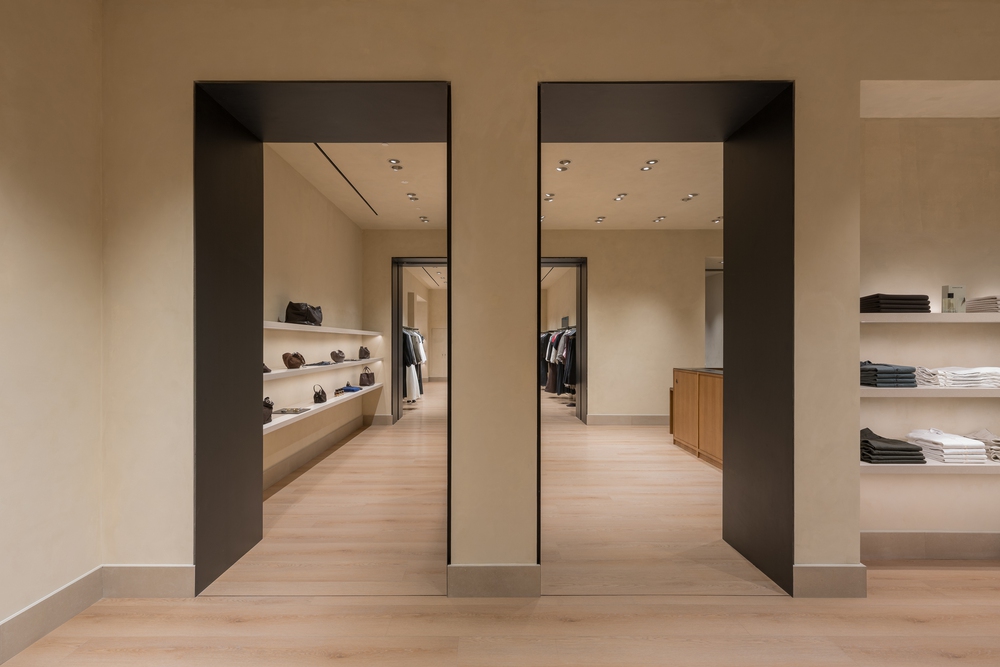 Massimo Dutti ra mắt cửa hàng mới tại Crescent Mall - Ảnh 3.