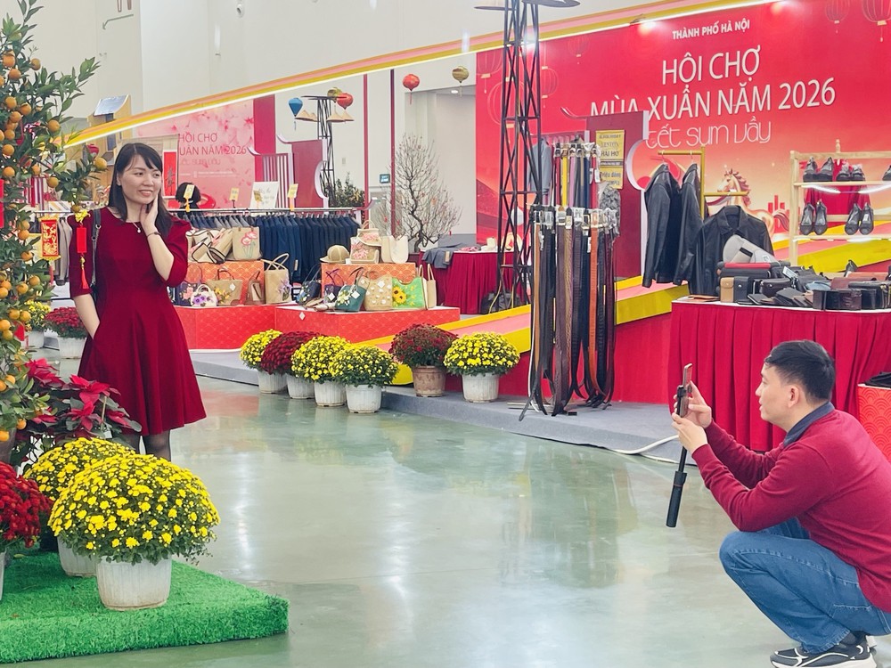 Hội chợ Mùa Xuân 2026: Đọng lại “Tết Sum vầy” - Khi văn hóa lan tỏa giữa mùa Xuân  - Ảnh 1.
