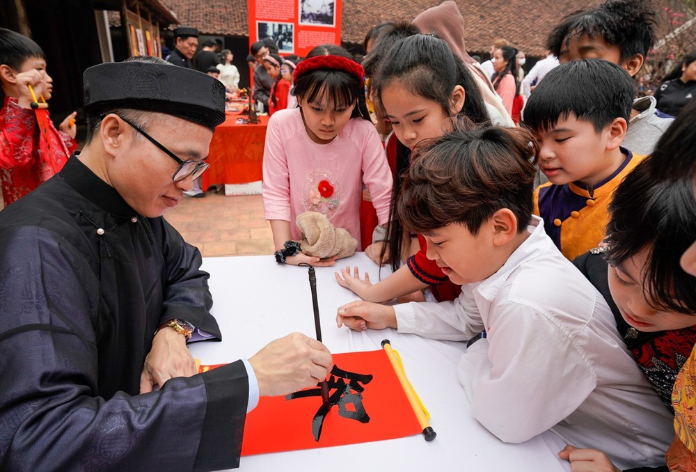 Tết Nguyên đán 2026: Những thú chơi tao nhã ngày Xuân - Ảnh 1.