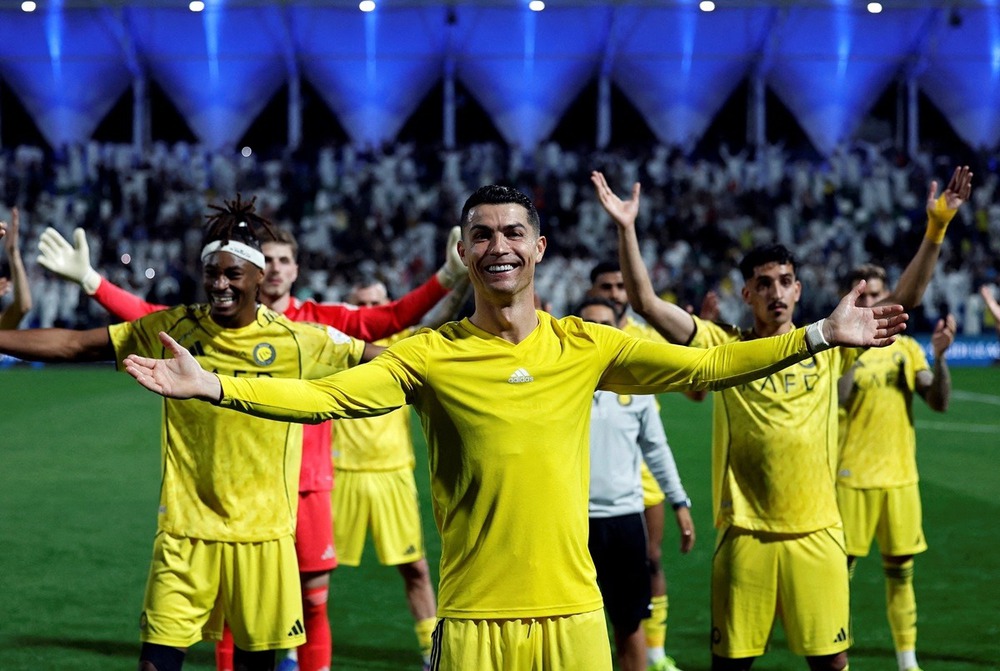 Cristiano Ronaldo trở lại và lập tức 'khai hoả', sắp chạm cột mốc 1000 bàn thắng - Ảnh 2.