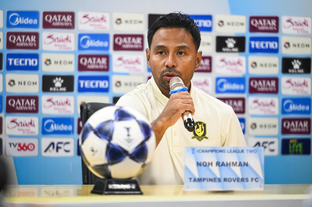 Đội bóng Singapore thay HLV trưởng trước thềm trận lượt về với CAHN - Ảnh 2.