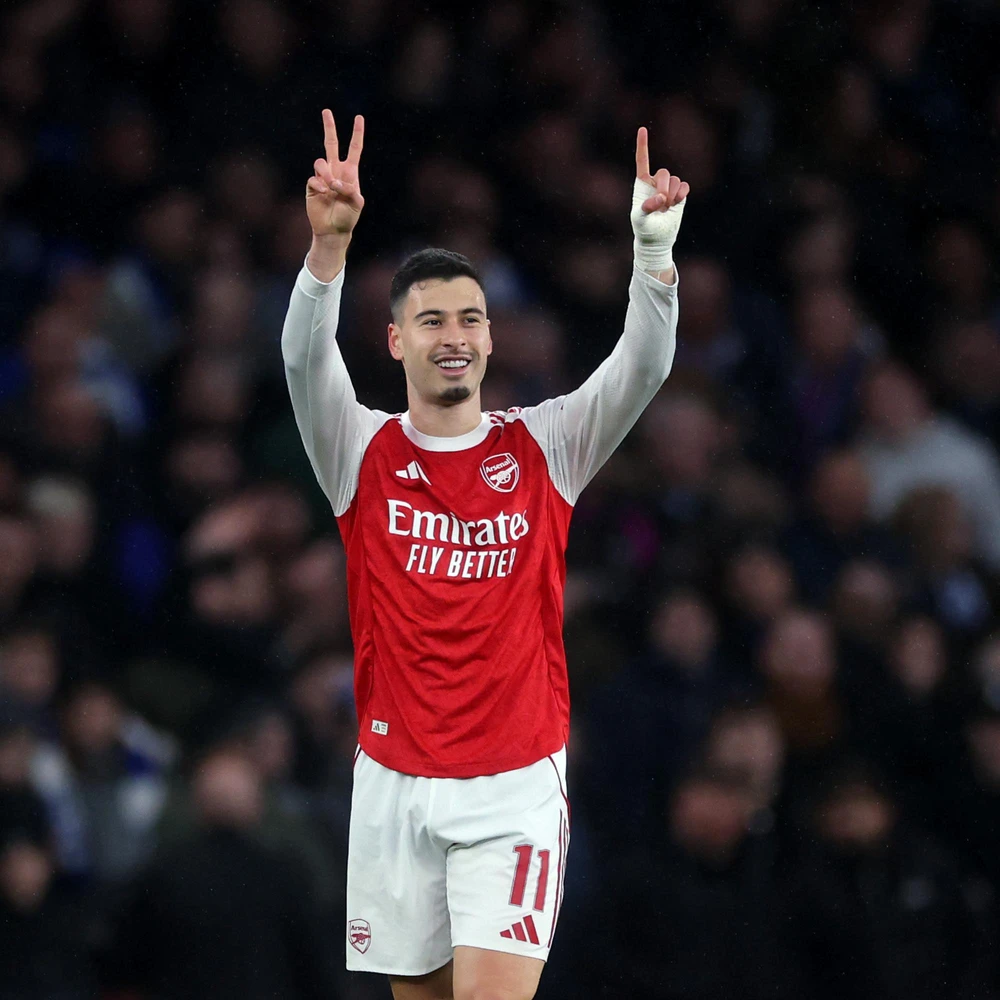 Kết quả bóng đá: Ghi 4 bàn trong 17 phút, Arsenal lọt vào vòng 5 FA Cup - Ảnh 2.