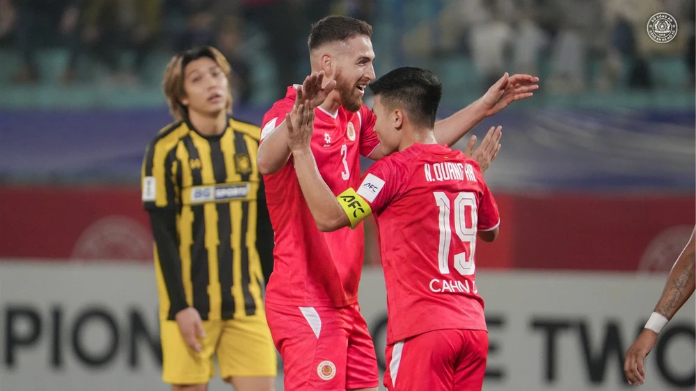 Mặc dù sử dụng cầu thủ nhận ba thẻ vàng, nhưng tại sao đối thủ của CAHN không bị xử phạt? - Ảnh 3.