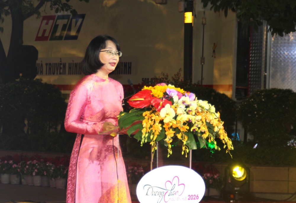 Đường hoa Nguyễn Huệ Tết Bính Ngọ đậm đà bản sắc Việt Nam, giàu tinh thần hội nhập - Ảnh 2.