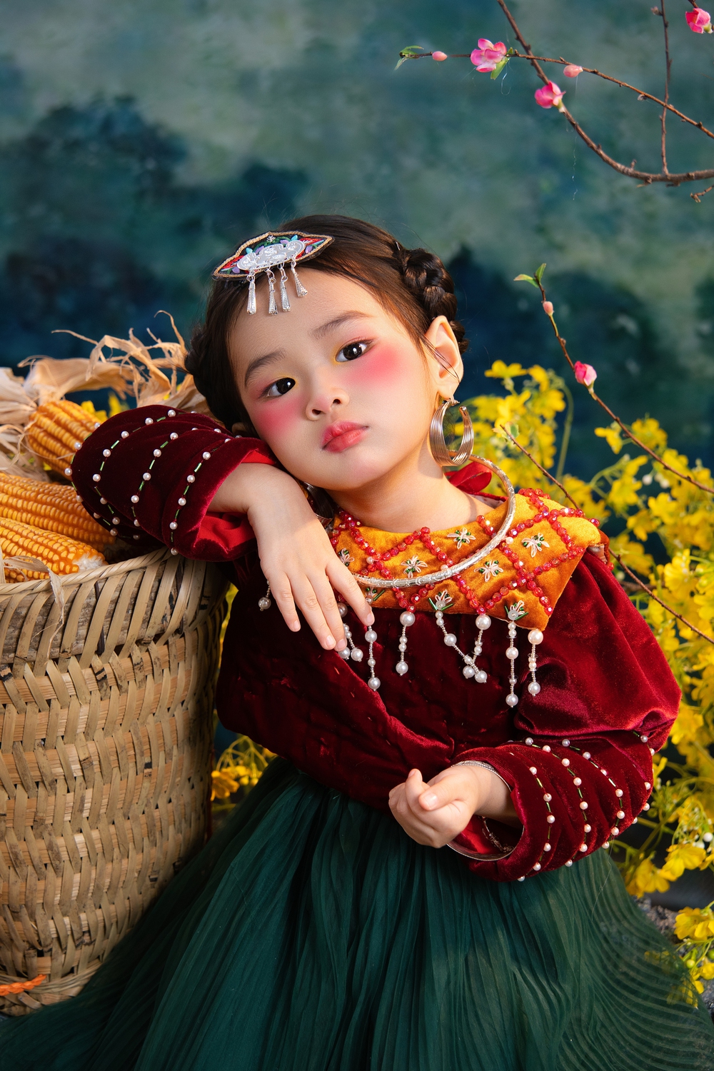 Á hậu Trúc Ny tiết lộ lịch trình Tết bận rộn sau khi lấy chồng sinh con - Ảnh 1.