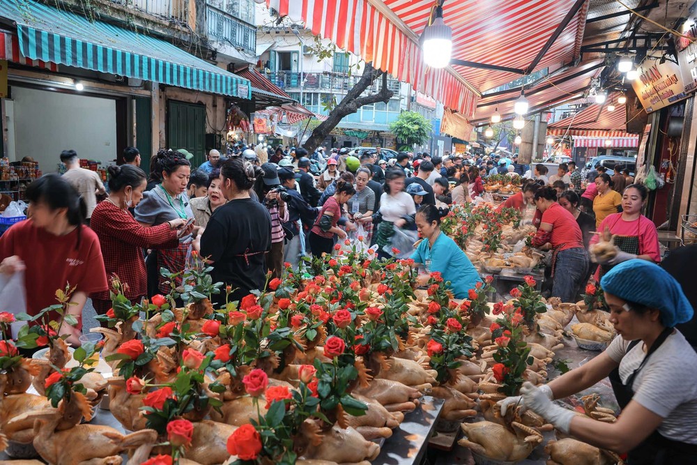Sức sống từ những Nghị quyết hợp với 'lòng dân' - Ảnh 1.