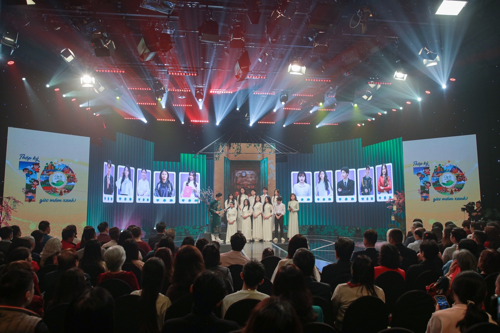 MC Hạnh Phúc và 10 năm cùng "Cặp lá yêu thương": Thập kỷ gieo mầm những ước mơ - Ảnh 7.