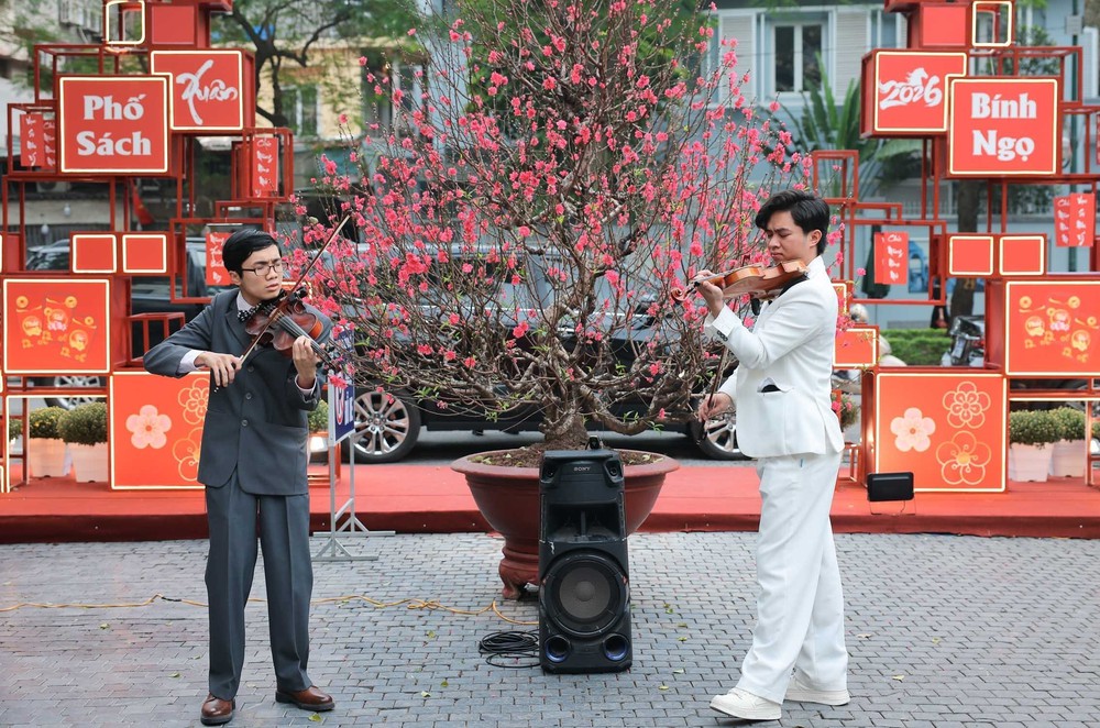 Tết Bính Ngọ: Xem gì, chơi gì tại Thủ đô - Ảnh 5.