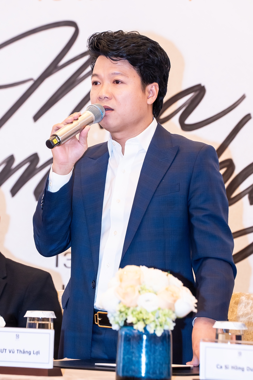 NSƯT Vũ Thắng Lợi và "Mùa chim én bay": Để tiếng hát người lính gọi mùa Xuân - Ảnh 3. NSƯT Vũ Thắng Lợi và "Mùa chim én bay": Để tiếng hát người lính gọi mùa Xuân - Ảnh 3.