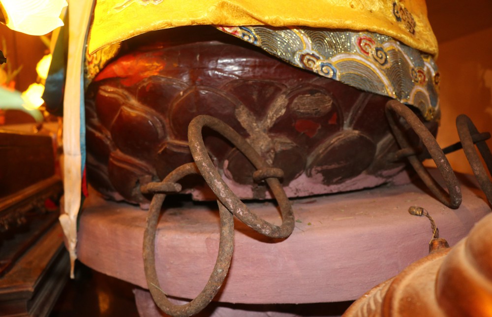 Độc đáo bảo vật quốc gia Tượng Phật bằng gỗ Mẫu Man Nương - Ảnh 4.