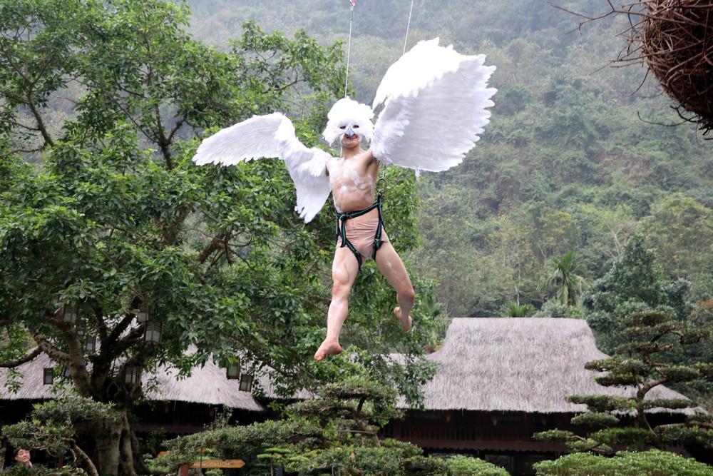 Trải nhiệm sân khấu thực cảnh đa điểm chạm độc bản tại Ninh Bình - Ảnh 6.