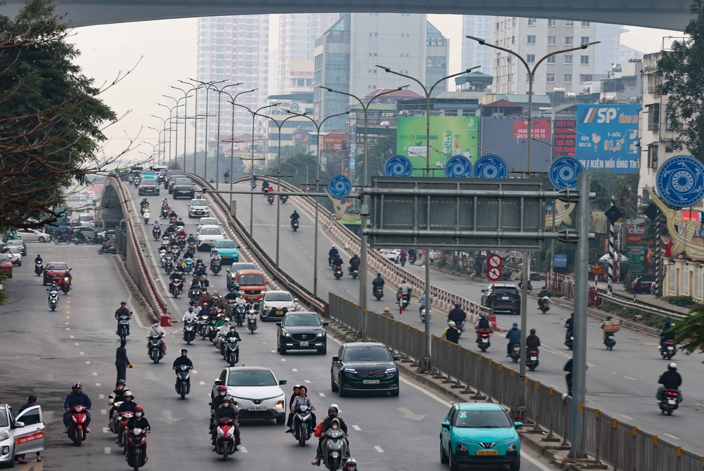 Dự báo thời tiết mùng 4 Tết, Bắc Bộ sương mù rải rác, Nam Bộ tiếp tục nắng nóng - Ảnh 1.