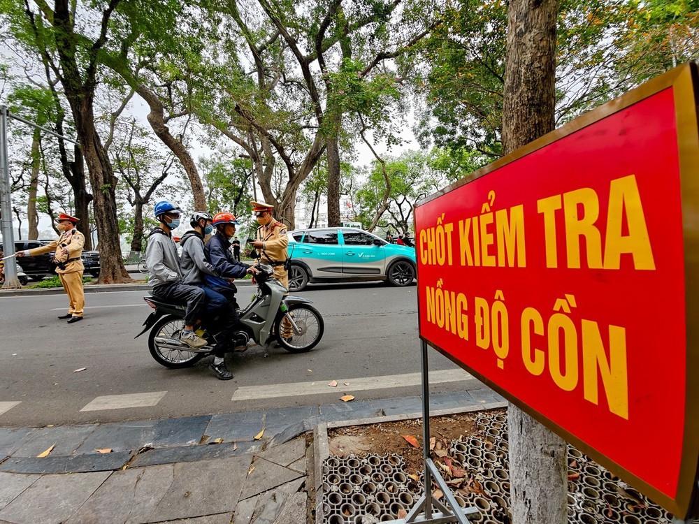Giao thông Hà Nội cơ bản thông suốt, an toàn trong dịp Tết - Ảnh 4.