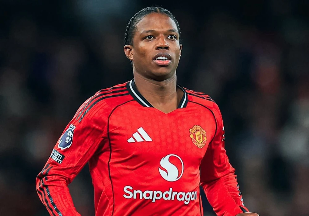 TRỰC TIẾP chuyển nhượng mùa Đông ngày cuối: MU giữ chân hậu vệ Hà Lan, Milan rút lui vụ Mateta - Ảnh 3.