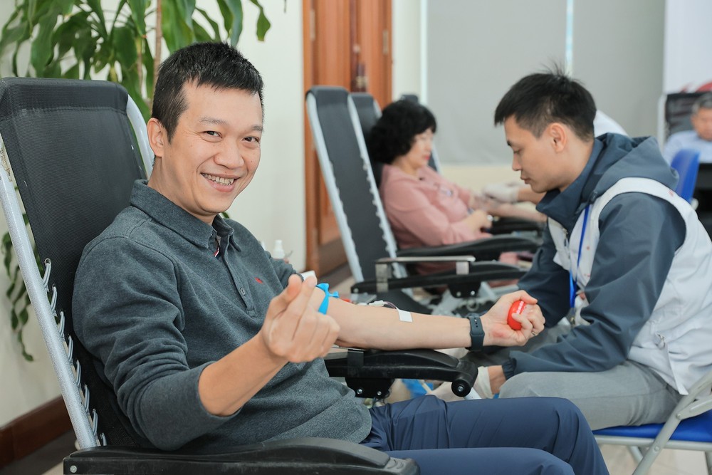 Chương trình hiến máu tình nguyện “Xuân Thông tấn - trao giọt hồng, lan toả yêu thương” - Ảnh 11. Chương trình hiến máu tình nguyện “Xuân Thông tấn - trao giọt hồng, lan toả yêu thương” - Ảnh 11.