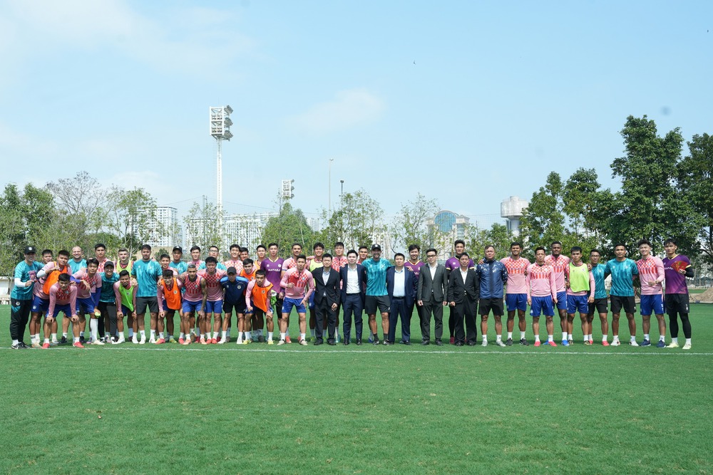 Tin nóng thể thao tối 20/2: Phụ công bóng chuyền Việt Nam được báo Nhật Bản khen ngợi sau khi xuất ngoại - Ảnh 6.