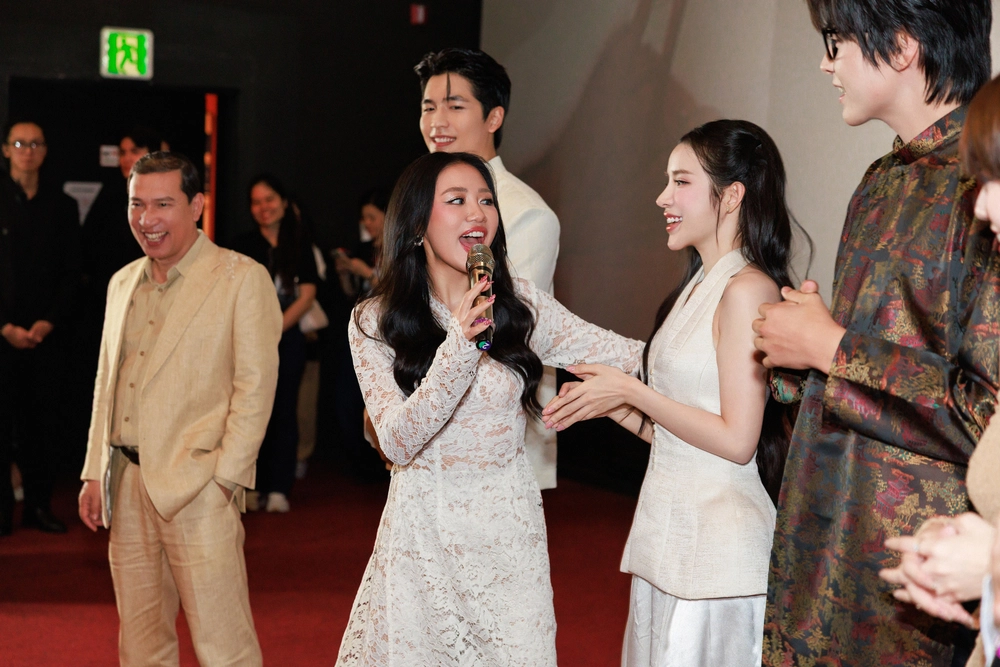 Trấn Thành, Văn Mai Hương khuấy động cinetour "Thỏ Ơi!!" tại Hải Phòng - Ảnh 9.