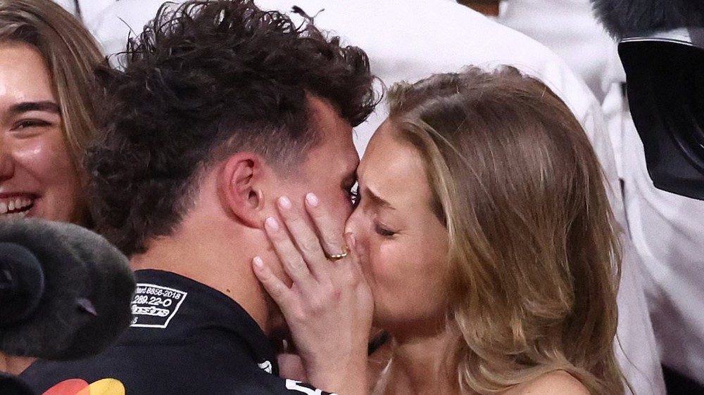 Nhà vô địch thế giới F1 thừa nhận chia tay bạn gái siêu mẫu - Ảnh 2.