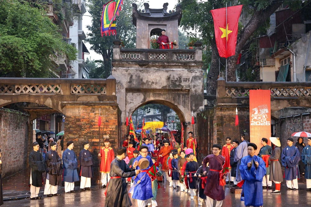 5 ngày nghỉ lễ Tết Nguyên đán, Hà Nội đón gần 600.000 du khách - Ảnh 2.