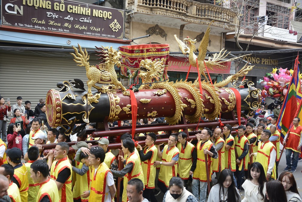 Tưng bừng lễ hội rước pháo Đồng Kỵ - Ảnh 1.
