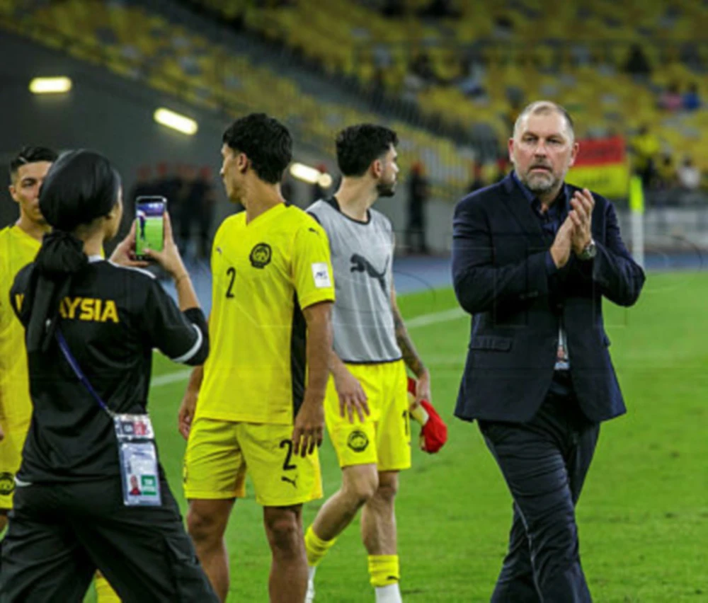 HLV Malaysia: 'Chúng tôi sẽ chơi tấn công trước đội tuyển Việt Nam' - Ảnh 1. HLV Malaysia: 'Chúng tôi sẽ chơi tấn công trước đội tuyển Việt Nam' - Ảnh 1.