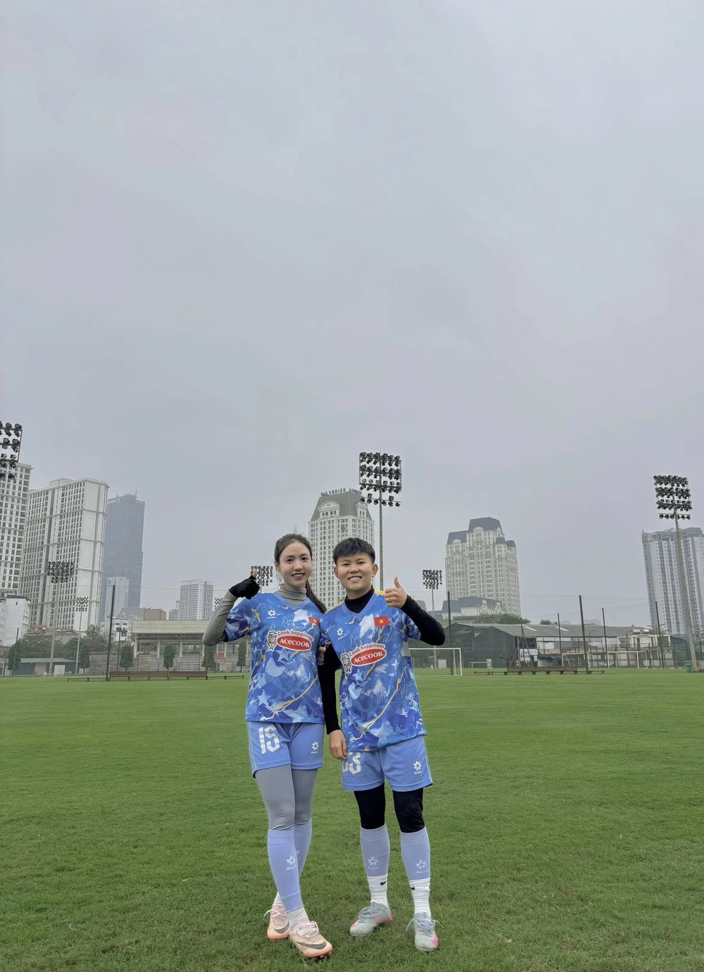 HLV Mai Đức Chung: 'Đội tuyển nữ Việt Nam sẵn sàng hy sinh để đạt thành tích' - Ảnh 2. HLV Mai Đức Chung: 'Đội tuyển nữ Việt Nam sẵn sàng hy sinh để đạt thành tích' - Ảnh 2.