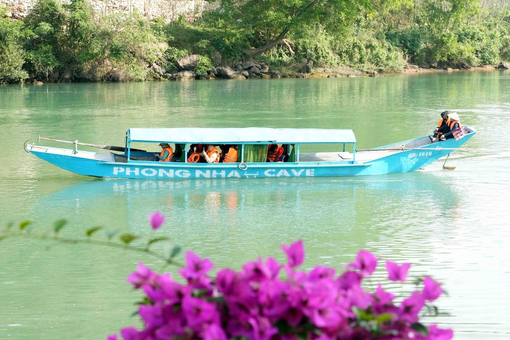 Đón vận may đầu năm giữa kỳ quan Phong Nha - Kẻ Bàng - Ảnh 4.