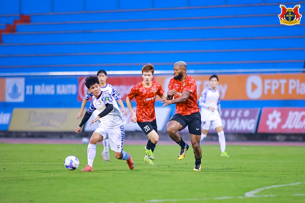 Tin nóng bóng đá Việt Nam hôm nay 23/2: Đội tuyển Việt Nam gặp Bangladesh tại sân Hàng Đẫy; Ninh Bình thắng Thanh Niên TP.HCM 3-0 - Ảnh 2.