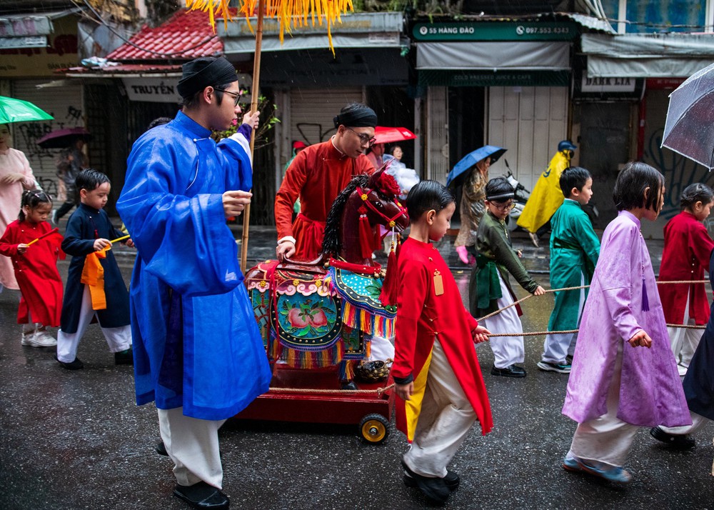 Đầu Xuân, "thong dong" cùng đồ chơi ngựa kéo xưa - Ảnh 4.