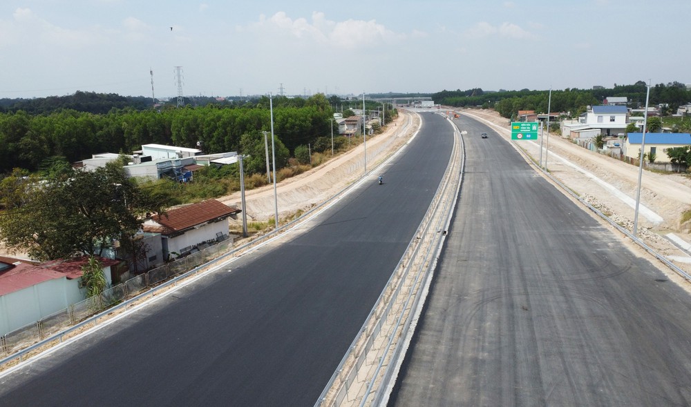 "Ăn Tết gọn, vào việc ngay" để hoàn thành kế hoạch năm Bính Ngọ - Ảnh 1.