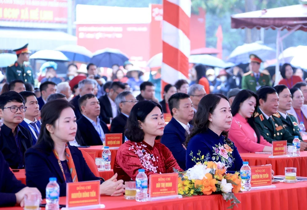 Lễ kỷ niệm 1.986 năm Khởi nghĩa Hai Bà Trưng và khai mạc Lễ hội đền Hai Bà Trưng năm 2026 - Ảnh 4.