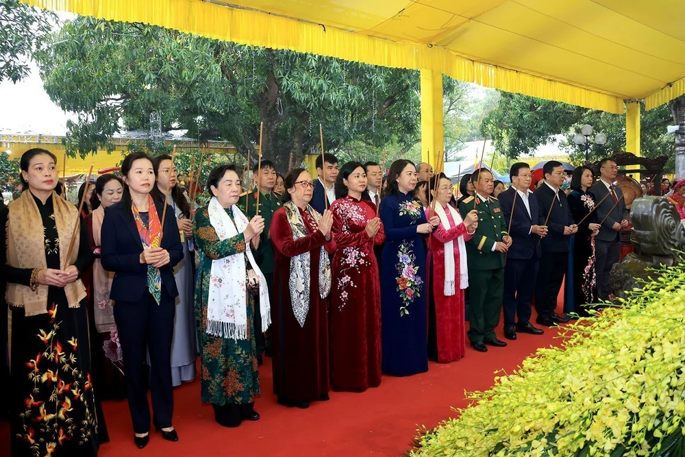 Lễ kỷ niệm 1.986 năm Khởi nghĩa Hai Bà Trưng và khai mạc Lễ hội đền Hai Bà Trưng năm 2026 - Ảnh 1.